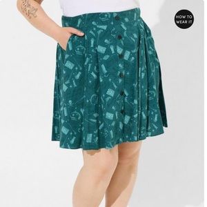 NWT Hocus Pocus skirt from Torrid, size 1X